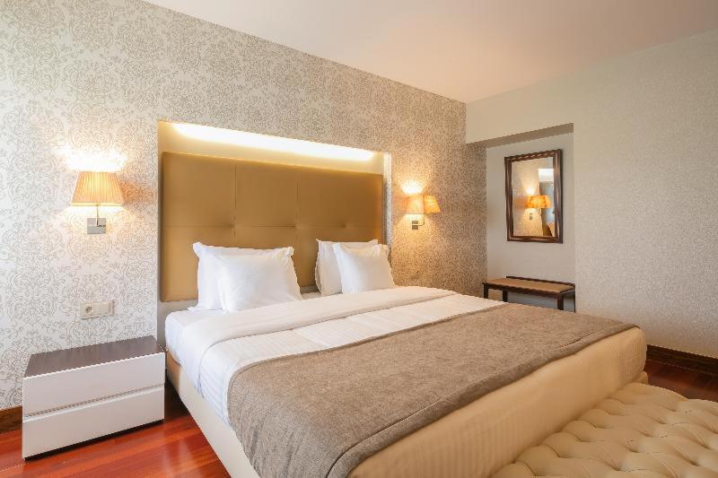 Forte De Sao Francisco Hotel Шавиш Номер фото
